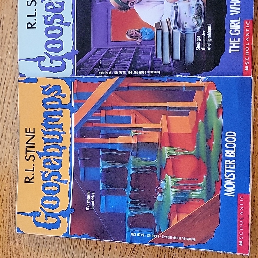 4 pack of Goosebumps books